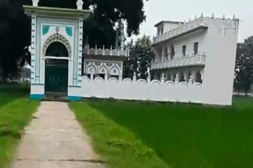 ایودھیا میں مسجد کا سنگ بنیاد 26 جنوری کو رکھنے کا قوی امکان، اس تاریخ کو ہوگا حتمی فیصلہ ایودھیا میں مسجد کا سنگ بنیاد 26 جنوری کو رکھنے کا قوی امکان، اس تاریخ کو ہوگا حتمی فیصلہ