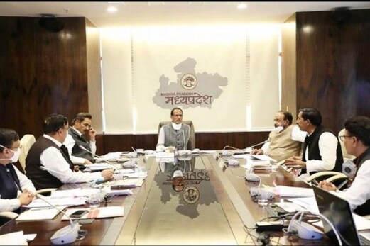 لو جہاد قانون کے مسودے پر سرکار نے لگائی مہر، وزیر اعلیٰ شیو راج سنگھ نے ایک لاکھ جرمانہ کی تجویز بھی پیش کی لو جہاد قانون کے مسودے پر سرکار نے لگائی مہر، وزیر اعلیٰ شیو راج سنگھ نے ایک لاکھ جرمانہ کی تجویز بھی پیش کی