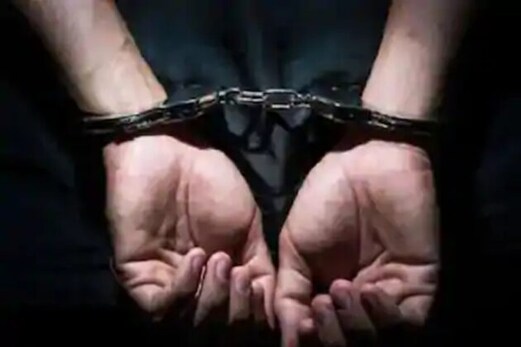 فوج کے جوانوں کو اس طرح ہنی ٹریپ میں پھنساتی تھی لڑکی ، کھلا راز تو سبھی رہ گئے حیران فوج کے جوانوں کو اس طرح ہنی ٹریپ میں پھنساتی تھی لڑکی ، کھلا راز تو سبھی رہ گئے حیران