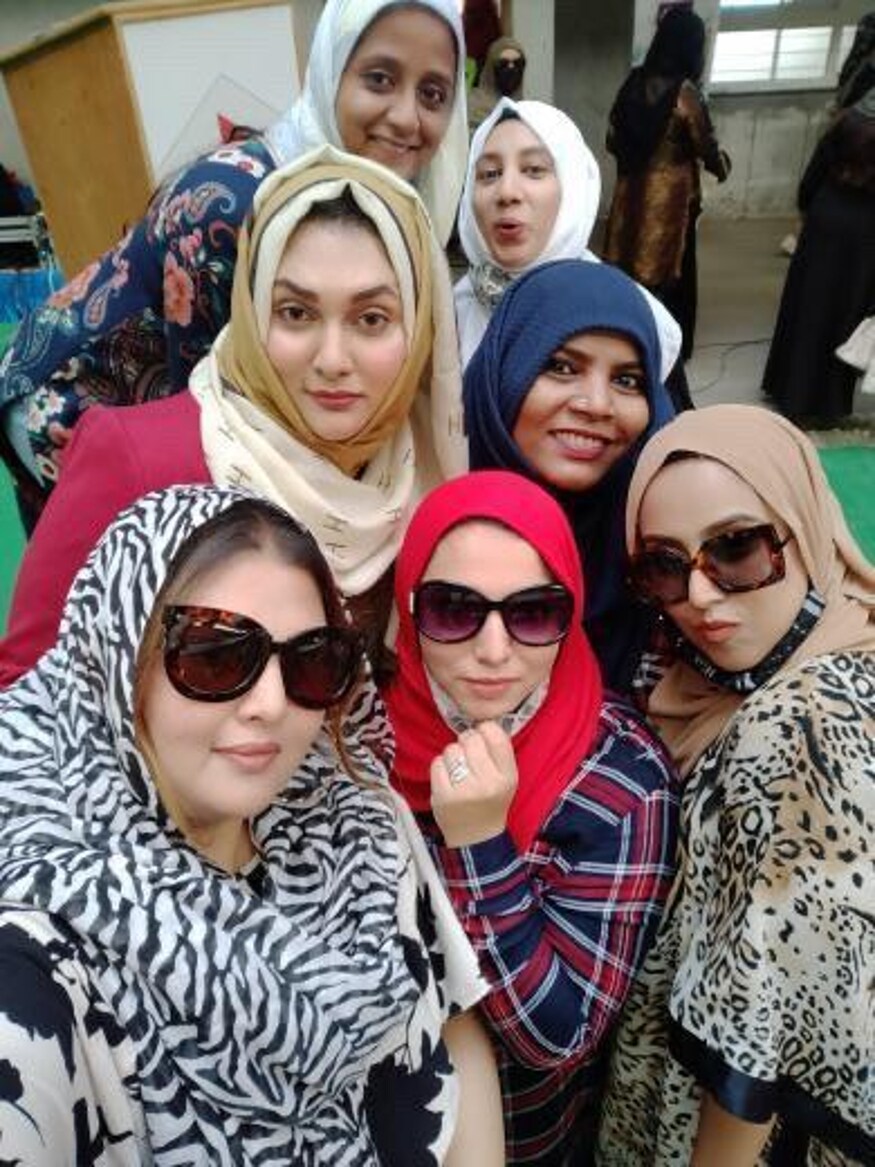 اے ڈبلیو ای نے اپنے قیام کے ایک سال مکمل ہونے پر جشن منایا۔
