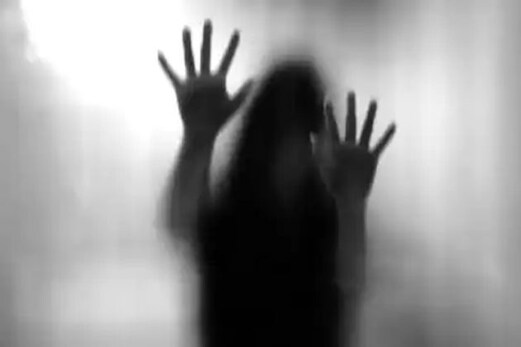 رئیس زادوں کو پہلے پھنساتی Drugs والی آنٹی کے بیٹے کی گرل فرینڈ اور پھرکرتی تھی ایسا کام ، کھلا راز تو مچ گیا ہنگامہ رئیس زادوں کو پہلے پھنساتی Drugs والی آنٹی کے بیٹے کی گرل فرینڈ اور پھرکرتی تھی ایسا کام ، کھلا راز تو مچ گیا ہنگامہ