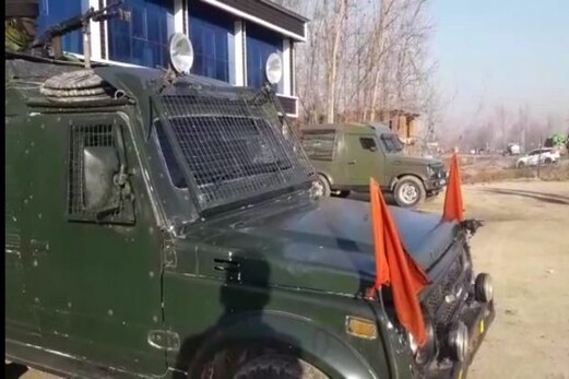اننت ناگ میں انکاؤنٹر کے دوران ایک ملٹینٹ کو زندہ گرفتار کرنے میں فورسز کو ملی کامیابی اننت ناگ میں انکاؤنٹر کے دوران ایک ملٹینٹ کو زندہ گرفتار کرنے میں فورسز کو ملی کامیابی