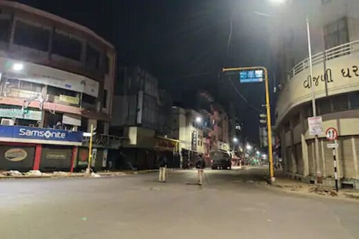 ممبئی کے شہری علاقوں میں کل سے نائٹ کرفیو ، 15 دن زیادہ محتاط رہنے کا حکم ممبئی کے شہری علاقوں میں کل سے نائٹ کرفیو ، 15 دن زیادہ محتاط رہنے کا حکم