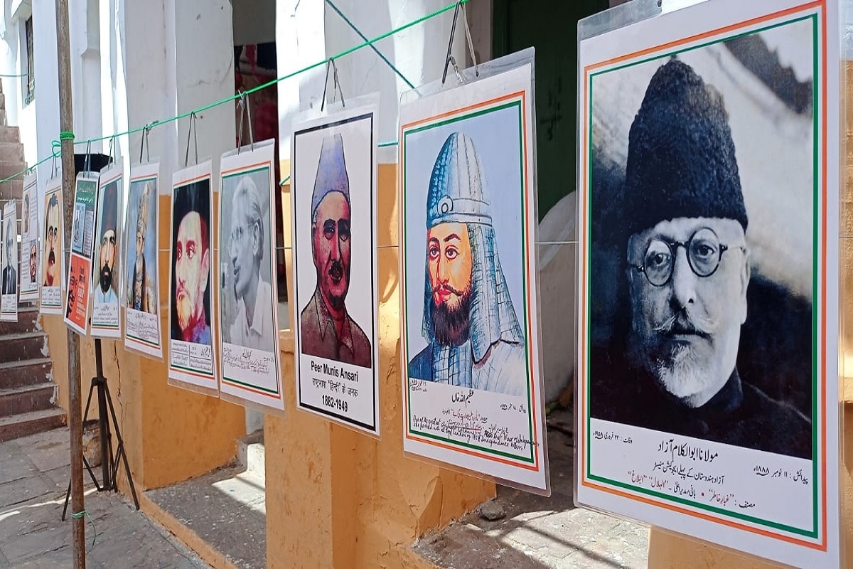 اردو صحافت کے دو سو سالہ جشن میں ممتاز صحافیوں نے شرکت کی اور اردو صحافت کی دو سوسالہ عظیم خدمات کو ملک کے لئے بے مثل قرار دیا۔
