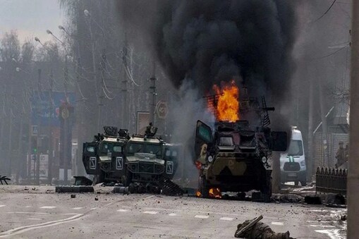 Russia Ukraine War: روس نے 24 فروری کو یوکرین پر حملہ کیا تھا جس کے بعد سے دونوں ممالک کے درمیان جنگ جاری ہے۔ یوکرین کے کئی شہر کھنڈرات بن گئے، ہسپتالوں سے لے کر رہائشی علاقوں تک ہر طرف روس نے گولہ باری کی ہے۔ 