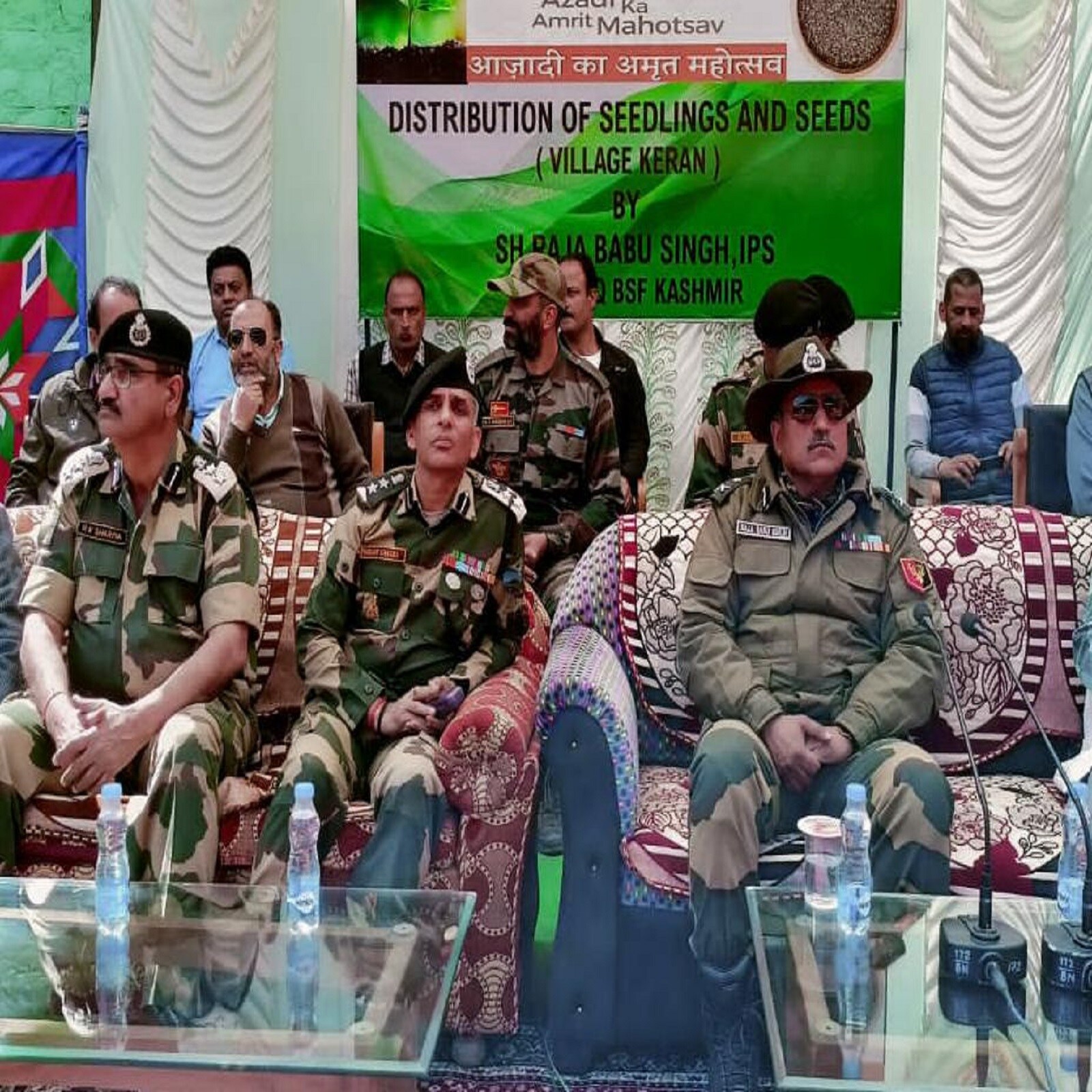 آئی جی بی ایس ایف کشمیر راجہ بابو نے کہا کہ سرحدی حفاظتی فورسز اور دیگر حفاظتی ایجنسیاں کسی بھی دراندازی کی کوشش کو ناکام بنانے کے لئے تیار ہے اور کسی بھی صورتحال کا مقابلہ کرنے کے اہل ہیں۔
