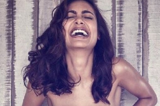 Aashram 3 Actress Esha Gupta Bold Photo: 'آشرم 3' کے ٹریلر کی بات کی جائے تو 59 سیکنڈ کے ٹریلر میں جہاں ایک بار پھر بوبی دیول اپنے بابا نرالا کے کردار میں لوگوں کو متاثر کرنے میں کامیاب ہوئے ہیں وہیں ایشا گپتا کا کردار بھی کافی مضبوط ہونے جا رہا ہے۔ 