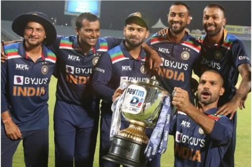 South Africa Tour of India: جنوبی افریقہ کے خلاف 5 ٹی 20 میچوں کی سیریز کا پہلا میچ 9 جون کو دہلی میں کھیلا جائے گا۔ جبکہ باقی میچ کٹک، وشاکھاپٹنم، راجکوٹ اور بنگلور میں ہوں گے۔ 