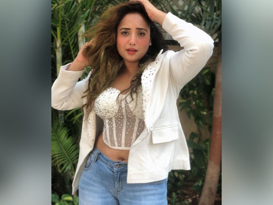  رانی چٹرجی کے تازہ فوٹوشوٹ پر لوگوں کے الگ الگ رد عمل دیکھنے کو مل رہے ہیں ، جو کافی دلچسپ ہے ۔ Photos- Rani chatterjee instagram