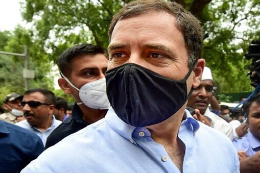 National Herald Case:  انفورسمنٹ ڈائریکٹوریٹ (ای ڈی) نے پیر کو کانگریس لیڈر راہل گاندھی سے نیشنل ہیرالڈ اخبار سے متعلق منی لانڈرنگ کے ایک کیس کے سلسلے میں پوچھ گچھ کی اور انہیں منگل کو دوبارہ پیش ہونے کیلئے کہا گیا ہے ۔