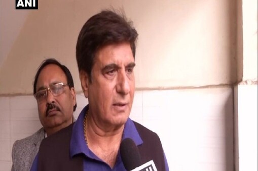 Raj Babbar News: کانگریس کے سینئر لیڈر راج ببر کو الیکشن کے دوران پولنگ آفیسر سے مار پیٹ کے معاملے میں ایم پی ایم ایل اے عدالت نے دو سال کی سزا سنائی ہے۔ ساتھ ہی عدالت نے 8500 روپئے کا جرمانہ بھی لگایا ہے۔
