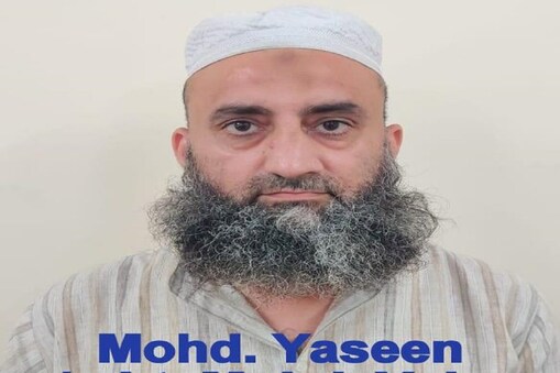 Terror Funding: دہلی پولیس (Delhi Police) اور جموں وکشمیر پولیس کے جوائنٹ آپریشن میں دہشت گرد تنظیم لشکر طیبہ اور البدر (LeT and Al Badr) کے ٹیرر فنڈنگ (Terror Funding) کے لئے کام کرنے والے ایک حوالہ آپریٹر (Hawala operator) کو گرفتار کیا گیا ہے۔