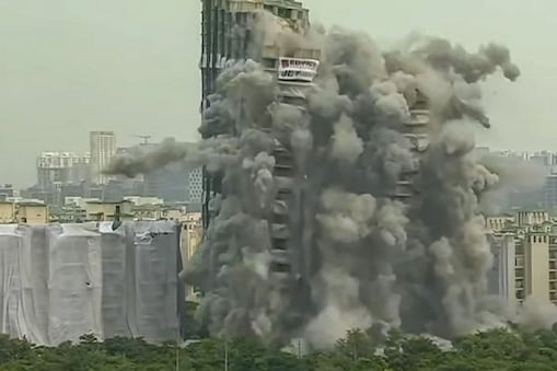 Twin Tower Blast: جانئے کتنی تیز تھی دھماکہ کی آواز، لگائی گئی تھی 6 مشینیں
