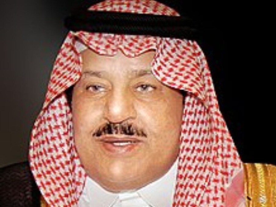  نائف بن عبدالعزیز آل سعود (Nayef bin Abdulaziz Al Saud) سعودی عرب کے پہلے بادشاہ کے 23ویں بیٹے تھے۔ انہوں نے 3 شادیاں کی تھیں اور 10 بچوں کے باپ تھے۔ (تصویر: وکی پیڈیا)