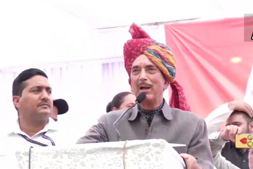 غلام نبی آزاد نے جموں سے کانگریس پر تنقید کی ہے۔
