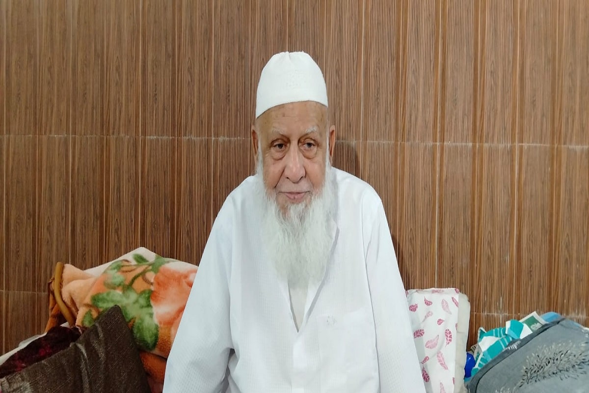 عالمی اجتماع کمیٹی کے ترجمان حاجی عتیق الاسلام سے بات کی تو انہوں نے بتایا کہ چار روزہ عالمی تبلیغی اجتماع کا آغاز 18 نومبر سے ہوگا اور 21 نومبرکو اجتماعی دعا کے ساتھ عالمی تبلیغی اجتماع کا اختتام ہوگا۔