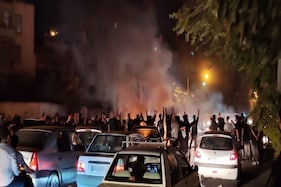 ایران میں بڑے پیمانے پر حکومت مخالف مظاہرے جاری، برطانوی سفیرکی طلبی، جانیےتازہ پیش رفت