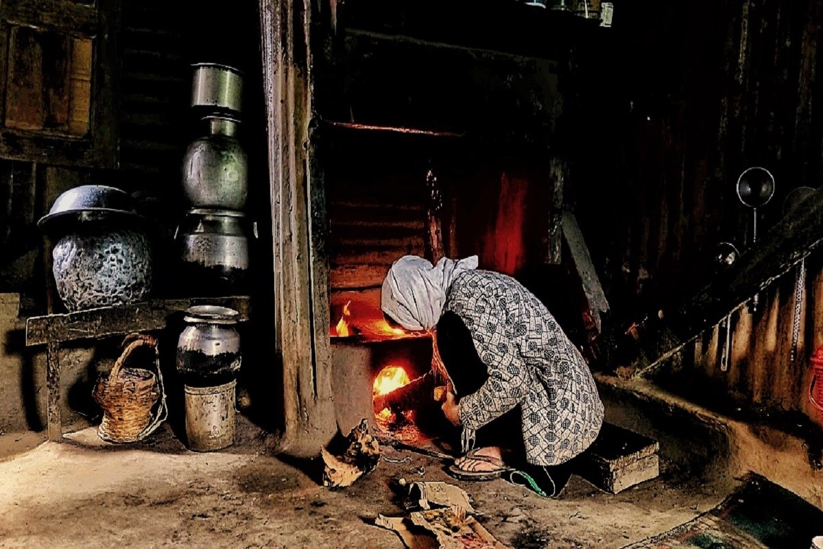سرکار نے متاثرہ افراد سے وعدے کئے تھے کہ ان کو ہر طرح کی مدد فراہم کی جائے گی۔ مگرآج 7 برس گزر جانے کے بعد بھی یہ لوگ سڑک پر بنے شڈ میں اپنا گزارا کر رہے ہیں۔