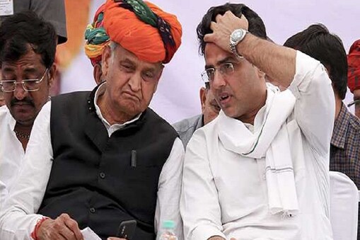 Rajasthan News: راجستھان میں نئے وزیر اعلیٰ کے دعویداروں کی دوڑ شروع ہوگئی۔ اس دوڑ میں سب سے آگے فی الحال سچن پائلٹ ہی ہیں۔ حالانکہ ان کے علاوہ بھی وزیر اعلیٰ بنانے سے متعلق دیگر ناموں کی بحث ہو گئی ہے۔ ایسے میں وزیر اعلیٰ بننے کے لئے کون کتنے مضبوط دعویدار ہیں، اسے آپ مختلف نکات سے سمجھ سکتے ہیں۔