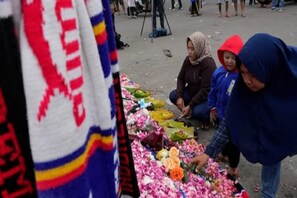 انڈونیشیا کے اسٹیڈیم میں بھگدڑ سے 32 بچے ہلاک، اب بھی درجنوں کے متاثر ہونے کی اطلاع