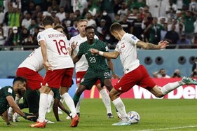 فیفا ورلڈ کپ میں پولینڈ نے سعودی عرب کو 2-0 سے دی شکست، رابرٹ لیوینڈوسکی ہوئے جذباتی