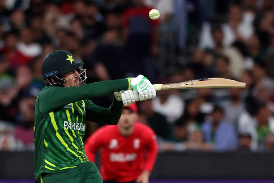  فائنل میچ کی بات کریں تو پاکستان کو ٹاس ہارنے کے بعد پہلے بلے بازی کرنی پڑی۔ پاکستان کی ٹیم 20 اوورز میں صرف 137 رنز ہی بنا سکی۔ (AP Photo)