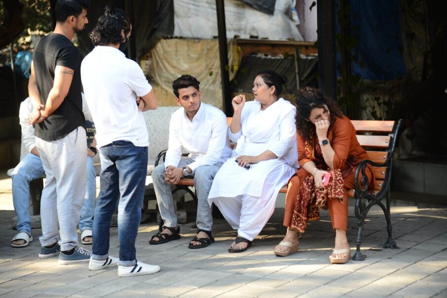  ایف آئی آر کی کاپی میں لکھا ہوا ہے کہ تونیشا شرما اور شیزان خان ریلیشن شپ میں تھے ۔ اس کاپی میں یہ بھی لکھا ہے کہ 15 دن پہلے شیزان نے تونیشا سے بریک اپ کرلیا تھا، جس کے بعد اداکارہ کافی ذہنی کشیدگی میں تھیں ۔ تصویر: Viral Bhayani