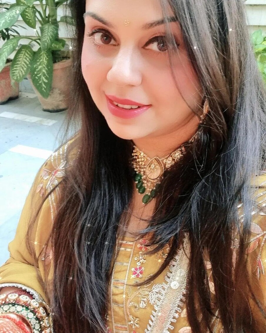  بھاونا کوہلی اکثر انسٹاگرام پر اپنی خوبصورت تصاویر شیئر کرتی رہتی ہیں۔ انسٹاگرام پر ان کے 1 لاکھ 68 ہزار فالوورز ہیں۔ (فوٹو کریڈٹ: Instagram @bhawna_kohli_dhingra)