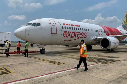 شکاگو ایئرپورٹ پر ایئر انڈیا کے 300 مسافر پھنسے، 24 گھنٹے سے کررہے دہلی آنے کا انتظار
