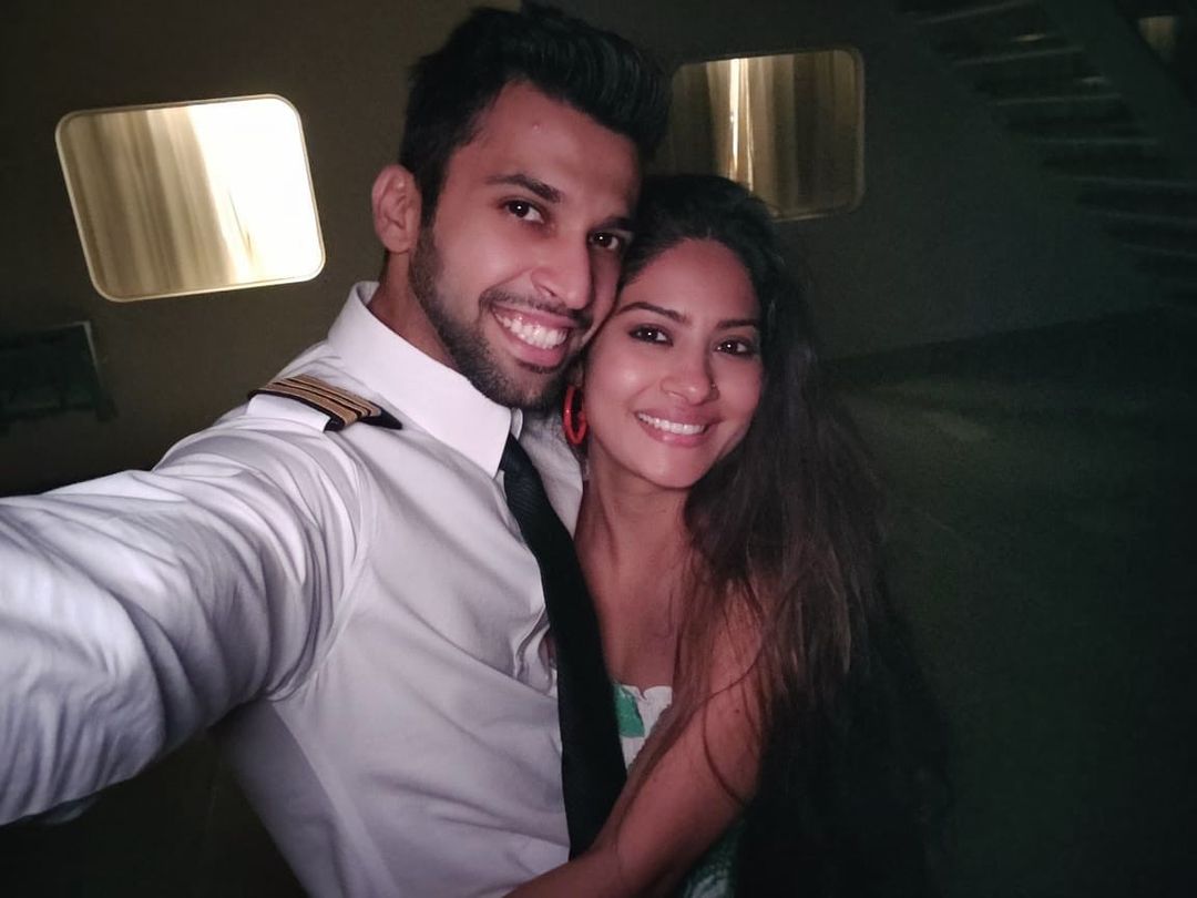 بغیرشادی کےحاملہ ہوئی یہ ٹی وی اداکارہ! انتہائی مختصرلباس میں فلانٹ کیا