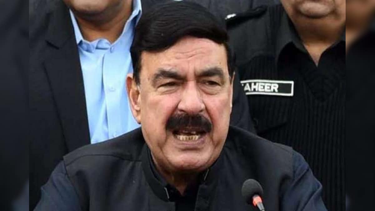 عدالت نے پاکستان کے سابق وزیرداخلہ شیخ رشید کو دو دن کی ریمانڈ میں ...