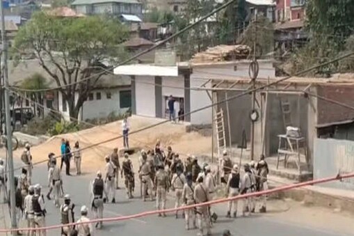 منی پور کے کنگپوکپی ضلع میں دفعہ 144 نافذ ہونے کے باوجود ہوا تشدد، پولیس کے ساتھ جھڑپ میں کئی زخمی
