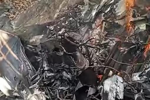 مدھیہ پردیش کے ضلع بالاگھاٹ میں طیارہ گر کر تباہ ہوگیا۔