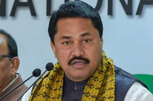 ساورکر تنازع: کانگریس کا ادھو ٹھاکرے پر حملہ، کہا: ہماری پارٹی نے ملک کو آزادی دلائی ۔ تصویر : News18 