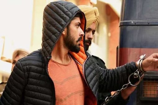   اب لارنس نے خود ہی نیوز چینل اے بی پی کو دیے گئے انٹرویو میں سدھو موسی والا کے قتل میں اپنے ملوث ہونے کے بارے میں کھل کر بات کی ہے۔ اس نے انٹرویو میں دعویٰ کیا کہ موسی والا کے والد بلکور سنگھ سیاست میں آ سکتے ہیں۔
