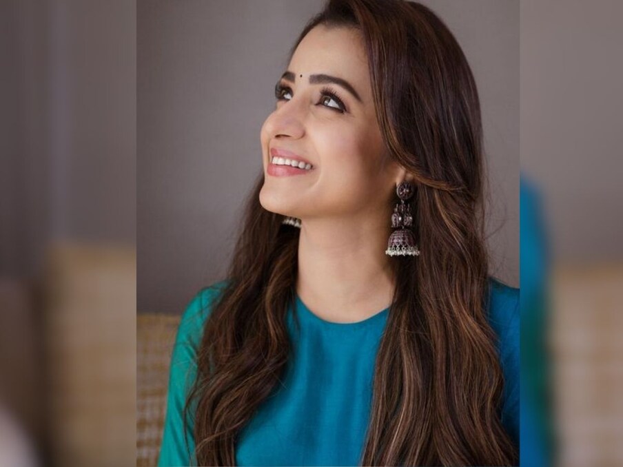 Actress Trisha was also engaged to a businessman, but later he broke it off as well.  Now she is living the single life in a better way.