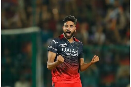 IPL 2023: ڈو پلیسس اور وراٹ کے بعد موہانی میں آر سی بی کے گیند بازوں کا تہلکہ، پنجاب کو ملی کراری ہار (Mohammed Siraj/Instagram)