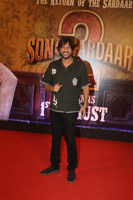 Son of Sardaar 2 Screening: Mrunal Thakur, Tamannaah Bhatia, Mouni Roy Bring Glam Quotient