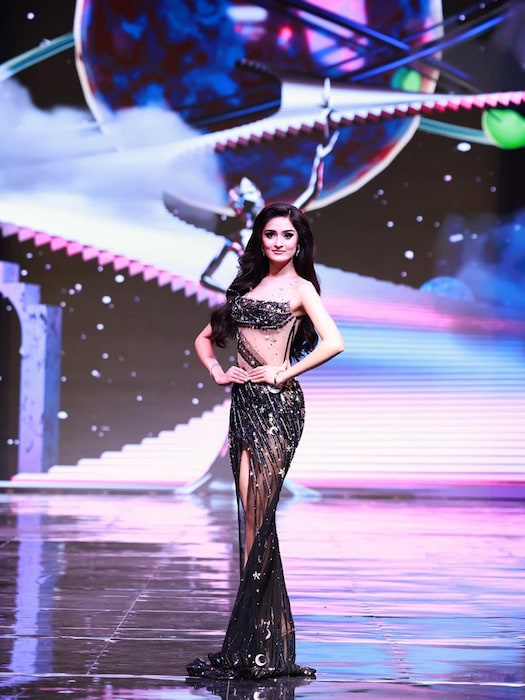Manika Vishwakarma, Manika Vishwakarma crowned as miss universe india 2025, miss universe india 2025, miss universe, 74th Miss Universe pageant in Thailand, who is manika Vishwakarma, manika Vishwakarma news, कौन हैं मनिका विश्वकर्मा, मनिका विश्वकर्मा, मिस यूनिवर्स इंडिया 2025, मनिका विश्वकर्मा कैसे बनीं मिस यूनिवर्स इंडिया 2025