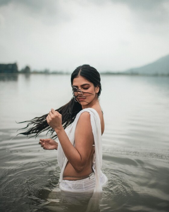 Malavika Mohanan in white saree