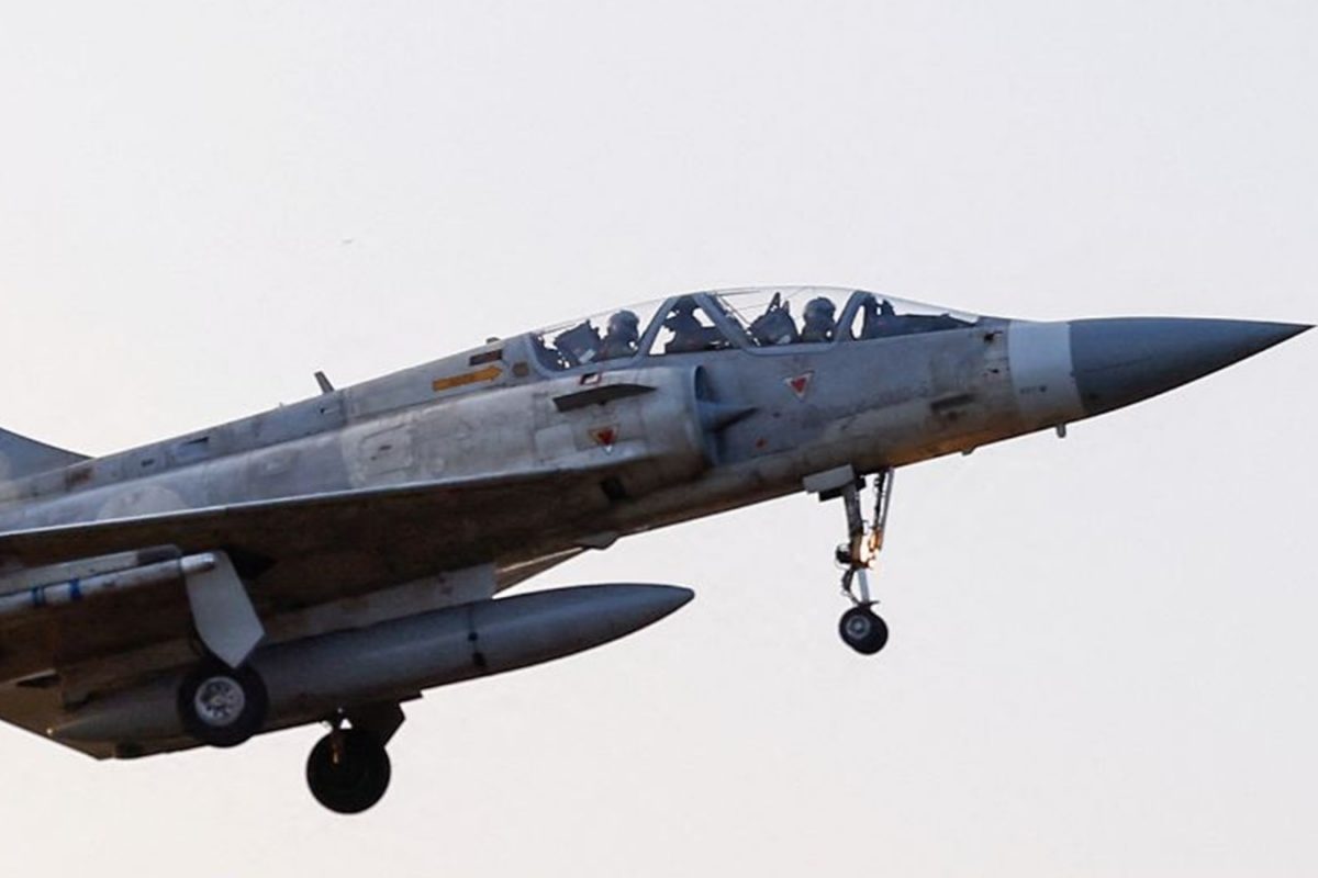 Pakistan paf mirage 5 rose iii crashes in sargodha pilot eject pakistan ...
