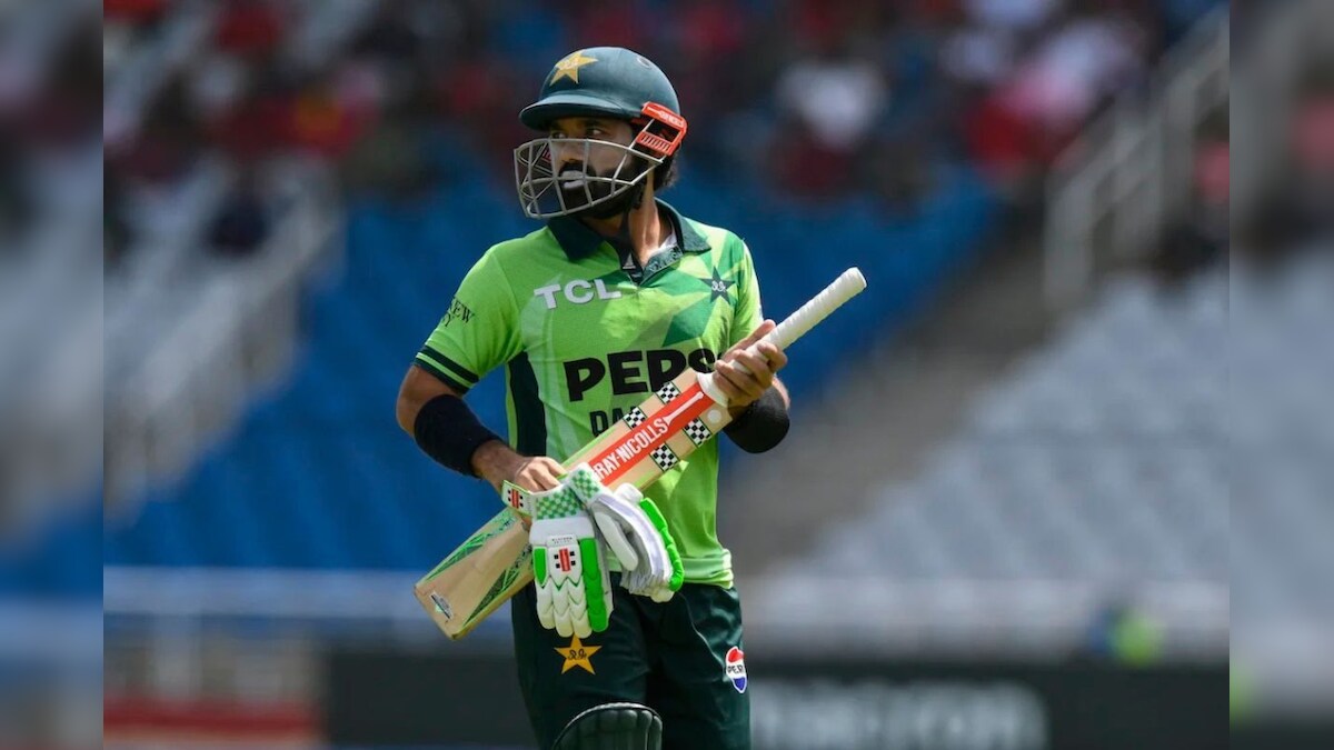 Rashid Latif blames Mike Hesson for Rizwan removal abi - فلسطین کی ...