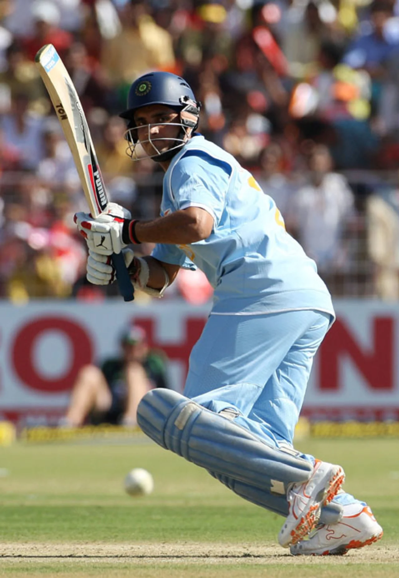 Captain who scored centuries in icc world cup kapil dev and sourav ...