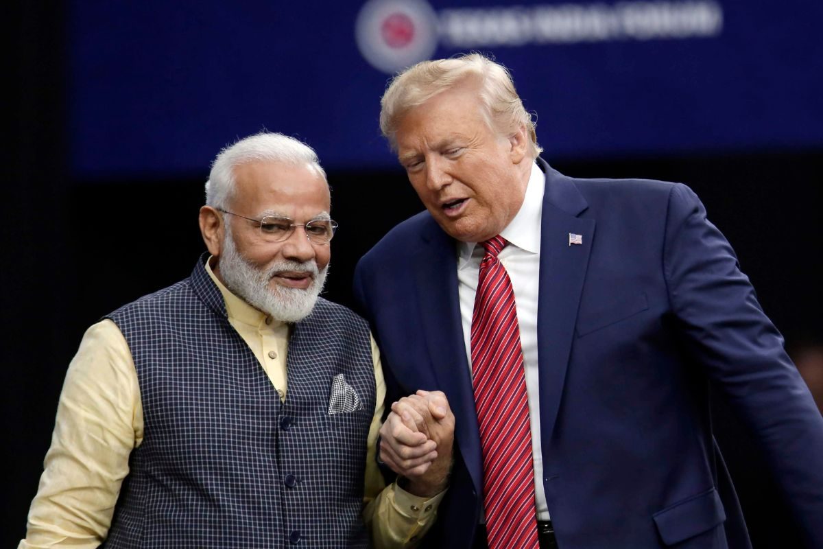 https://images.news18.com/static-urdu/uploads/2026/02/Trump-Modi-Trade-Deal-2026-02-dfa2e9d92cebf2ab95116ac33cb6db96-image-2026-02-de7c855678e5f4b4ce04ab594e3c0e53-3x2.jpg