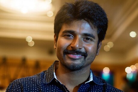 கொரோனா பாதிப்பு: முதல்வர் நிவாரண நிதிக்கு ரூ.25 லட்சம் வழங்கிய சிவகார்த்திகேயன் கொரோனா பாதிப்பு: முதல்வர் நிவாரண நிதிக்கு ரூ.25 லட்சம் வழங்கிய சிவகார்த்திகேயன்