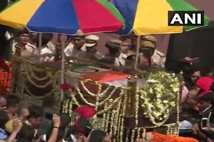 LIVE | மறைந்த வாஜ்பாய் உடலுக்கு இறுதி மரியாதை