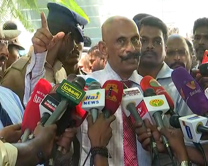 "சிலைகளை வைக்க அரசு அருங்காட்சியகத்தில் அனுமதி மறுப்பு"