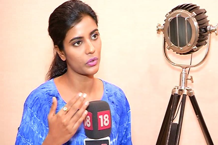 சாமி 2 படத்தில் நடிக்க தனக்கு விருப்பமே இல்லை என்று நடிகை ஐஸ்வர்யா ராஜேஷ் பேட்டி ஒன்றில் தெரிவித்துள்ளார். சாமி 2 படத்தில் நடிக்க தனக்கு விருப்பமே இல்லை என்று நடிகை ஐஸ்வர்யா ராஜேஷ் பேட்டி ஒன்றில் தெரிவித்துள்ளார்.