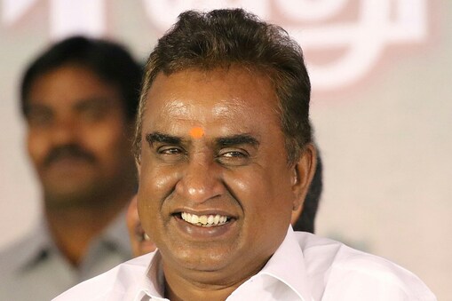 எஸ்.பி.வேலுமணி