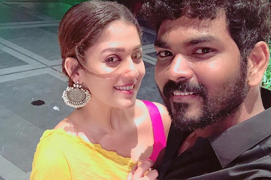 நயன்தாராவுடனான சந்திப்புகளை புகைப்படங்களாக தனது இன்ஸ்டாகிராம் பக்கத்தில் பதிவேற்றி வருகிறார் விக்னேஷ் சிவன். நயன்தாராவுடனான சந்திப்புகளை புகைப்படங்களாக தனது இன்ஸ்டாகிராம் பக்கத்தில் பதிவேற்றி வருகிறார் விக்னேஷ் சிவன்.